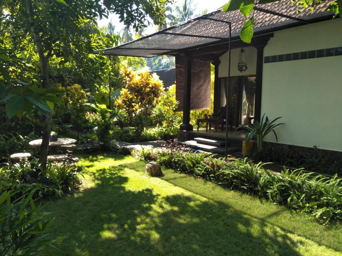 La Kubu Bali Homestay Tejakula Exterior photo