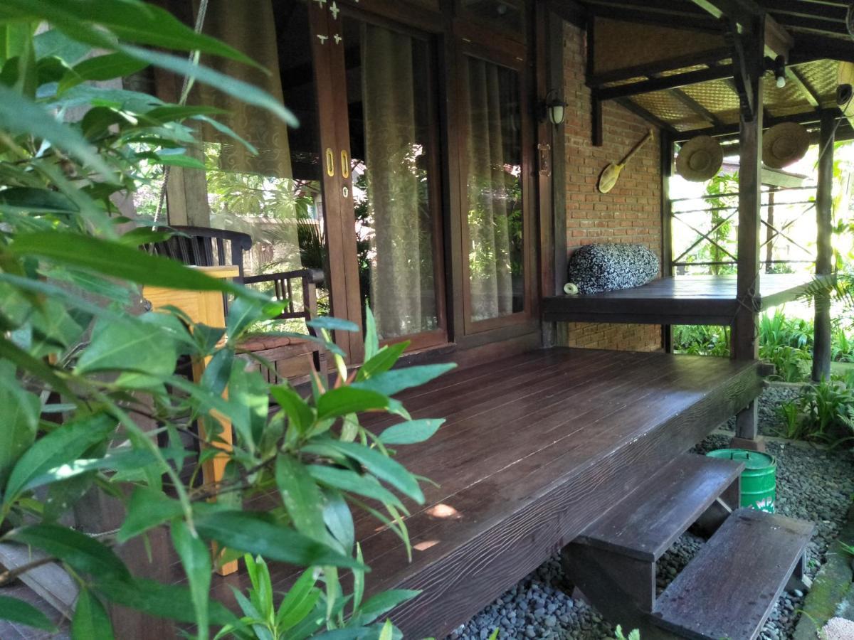 La Kubu Bali Homestay Tejakula Exterior photo